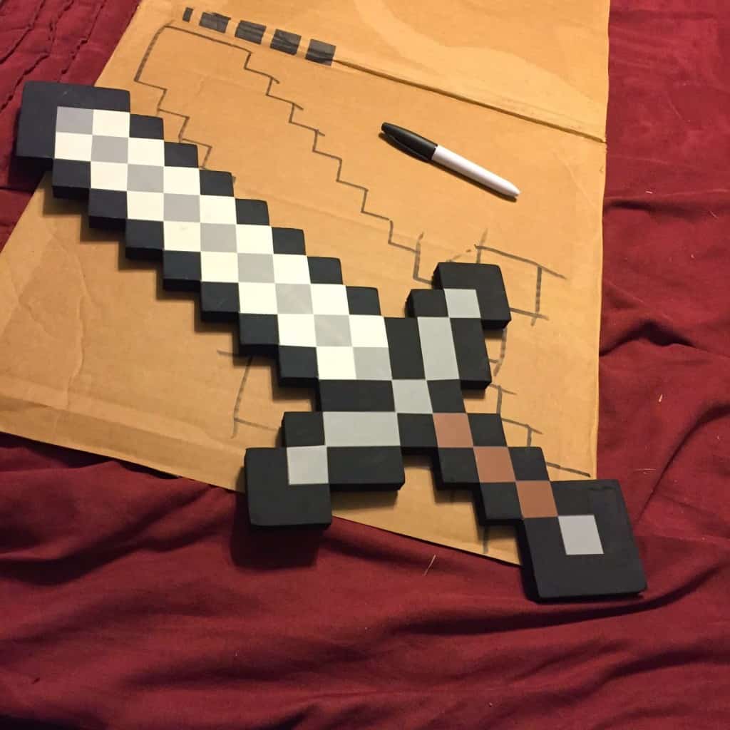 How to make DIY Minecraft Swords from cardboard - Twitchetts